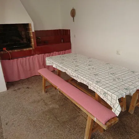 Chalet Cala Blanca Con Barbacoa Holiday home